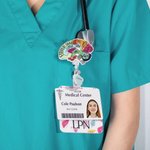 Personalisierte Anatomische Herz Gehirn Lunge Einziehbare Badge Reel mit Namen Charm und Badge Buddy Geschenk für Krankenschwester Arzt Medizinstudent