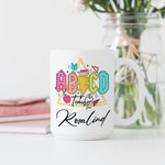 Spersonalizowany kubek ceramiczny ABCD Teacher Tour Retro Neon Letter 11oz 15oz z imieniem i nazwiskiem Powrót do szkoły Prezent dla nauczyciela