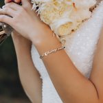 Personalisierte Minimalist Name Armreif Stilvolle Schmuck Geburtstag Jahrestag Hochzeit Geschenk für Frauen