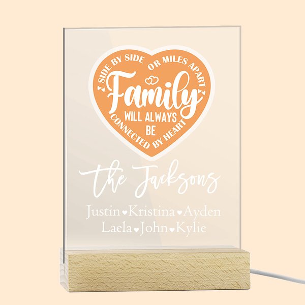 Gepersonaliseerd Familie Zal Altijd Verbonden Zijn Door Hart LED Nachtlampje met 1-12 Namen en Houten Basis Housewarming Verjaardag Afscheidscadeau voor Familie