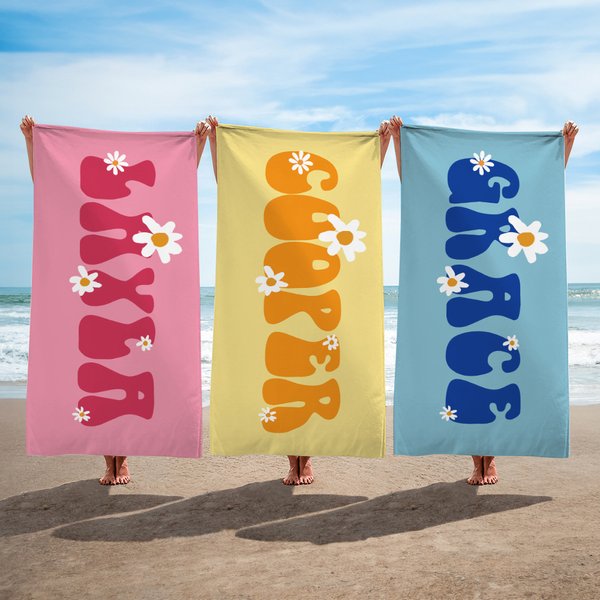 Asciugamano da spiaggia personalizzato super assorbente ad asciugatura rapida a forma di fiore di margherita con nome Multicolore disponibile Regalo d