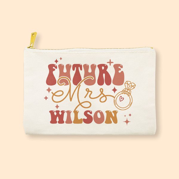 Personalisierte Zukunft Frau Retro Brief Leinen Schminktasche mit Namen Braut Dusche Bachelorette Party Engagement Geschenk für Braut