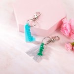 Personalized Glitter Acrylic Name Initial Keychain Bag Charm Multicolour Available Birthday Gift for Women Girls