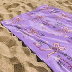 Spersonalizowany ręcznik plażowy z tekstem Inspiracja Biblią Różowa kokarda kokietki Prezent urodzinowy na wakacje dla niej