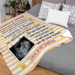 Spersonalizowany wielokolorowy kocyk ze zdjęciem dziecka z imieniem i nazwiskiem Prezent na baby shower dla taty i mamy