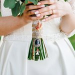 Personalized Cardinal Bird Bee Angel Wings Pin Brooch Wedding Bouquet Photo Charm with Heart or Bell Pendant Memorial Gift for Bride