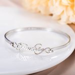 Personalisierte Minimalist Name Armreif Stilvolle Schmuck Geburtstag Jahrestag Hochzeit Geschenk für Frauen