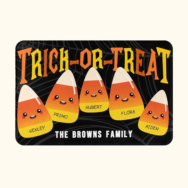 Tapis de Porte Antidérapant Personnalisé avec 1-8 Noms Dessins Bonbons de Maïs Texte Décoration Amusante de Maison Cadeau Halloween pour Famille