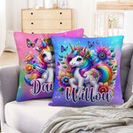 Housse de Coussin Personnalisée avec Nom et Bébé Licorne Style Arc-en-Ciel Papillons Fleurs Cadeau Anniversaire pour Enfant Amoureux de Licorne
