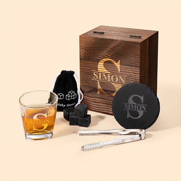 Gepersonaliseerde Old Fashioned Rocks Whiskey Glazen Set in Houten Doos met Gegraveerde Monogram Verjaardag Huwelijkscadeau voor echtgenoot Groomsmen