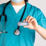 Badge pour Dentiste Personnalisé avec Texte et Motif de Dent Cadeau d'Anniversaire pour le Personnel Dentaire