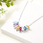 Colier de Famille Personnalisé 1-8 Pierres de Naissance en Forme de Feuille Style Marquise Cadeau d'Anniversaire pour Femme