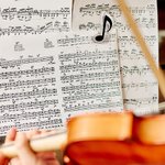 Henkilökohtainen Piano Music Notation Sheet Holder Music Clip Ruler Set of 4 tarvikkeet Syntymäpäivälahja musiikin ystäville opiskelijoille