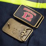 Personalizada Departamento de Bomberos Insignia de cuero hebilla de cinturón con el número de jubilación regalo de cumpleaños para el bombero