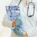 Personalisierte arbeitet bereitwillig mit Händen hängenden Low-Profile-Zwischenablage mit Namen Graduierung Anerkennung Geschenk für Krankenschwester 