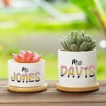 Gepersonaliseerde Leuke Potlood-geïnspireerde Letters Keramische Succulent Plant Pot met Naam en Bamboe Basis Terug naar School Waardering Gift voor L