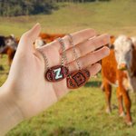 Henkilökohtainen Country Western kaksipuolinen käsintehty nahka kaulakoru Initial NFR syntymäpäivälahja Cowgirl Cowboy