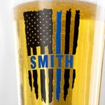 Bandiera americana personalizzata Thin Blue Line 16oz Beer Glass con nome Regalo di laurea e pensionamento per agenti di polizia