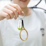 Porte-Clés Personnalisé avec Gravure Accessoire Mini Raquette et Balle de Tennis Mignionne Cadeau Anniversaire pour Homme Amateur de Tennis