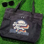 Gepersonaliseerde Retro Regenboog Letter Voetbal Thema Boodschappentas met Ritssluiting en Nummer Naam Speldag Accessoires Verjaardagscadeau voor Voetbalmoeder