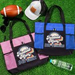 Gepersonaliseerde Retro Regenboog Letter Voetbal Thema Boodschappentas met Ritssluiting en Nummer Naam Speldag Accessoires Verjaardagscadeau voor Voetbalmoeder