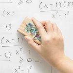 Personalisierte niedliche Schreibwaren Element Kreidetafel Radiergummi mit Namen und 2 Marker Lehrer Tag zurück zu Schule Geschenk für Lehrer