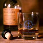 Personlig båtankermønsterdesign 10 oz whiskyglass og skiferunderleggssett med tekst Bursdag farsdagsgave til bestefar pappa whiskyelskere