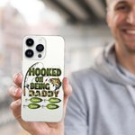 Gepersonaliseerde Hooked On Being Papa Vissen Thema Slim Telefoonhoesje Beschermhoesje voor iPhone met Namen Verjaardag Grootouderdag voor Papa Opa