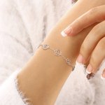 Pulsera fina personalizada con 1 a 6 abalorios de inicial piedra y flor de nacimiento regalo para mujer del Día de la Madre aniversario o cumpleaños