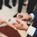 Autocollants de Tatouages Imperméables Peresonnalisés avec Noms et Date Symbole Infini Cœur Lot de 12 Cadeaux Anniversaire de Mariage pour Couple