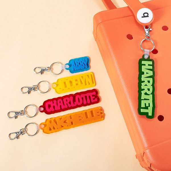 Gepersonaliseerde veelkleurige acryl naam Tag sleutelhanger rugzak accessoires terug naar school Gift voor kinderen
