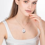 Collier Ovale Personnalisé avec Photo Fleur de Naissance et Initiale Gravés Cadeau d'Anniversaire de la Fête des Mères pour les Femmes