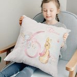 Personalisierte niedliche Peter Rabbit Bunny Floral Throw Pillow Cover mit Geburt Monat und Name Nursery Decor Baby Dusche Geburtstag Geschenk für Jungen Mädchen