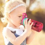 Gepersonaliseerde Leuke Cartoon Verjaardag Fruit Naam Waterfles met Rietje en Morsbestendig Deksel Verjaardag terug naar school Gift voor kinderen