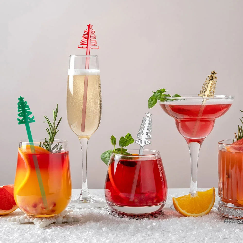 Personalisierte Weihnachtsbaum-Stil Cocktailspieße 15er Set mit Namen Getränke Rührstab Weihnachtsfeier Party Geschenk für Familie Freunde