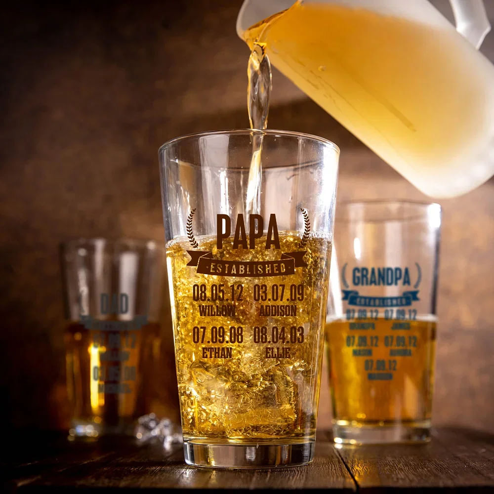 Personalisierter „WE LOVE PAPA Beary Much“ Bierkrug Bierglas mit 1-9 Babybären und Namen Geburtstag Vatertag Geschenk für Papa Opa