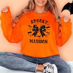 Spersonalizowana koszulka z kokardą Spooky Bat Family z 1-10 imionami i nazwiskami, dostępna w wielu kolorach Halloween Holiday Party Prezent dla mamy i babci