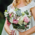 Spilla personalizzata in seta a forma di farfalla con testo fotografico e cristallo Regalo di nozze commemorativo per la sposa