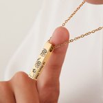 Collier d'Urne Personnalisé avec Gravure Texte ou Fleur de Naissance sur 1-4 Côtés Cadeau de Souvenir pour Femme