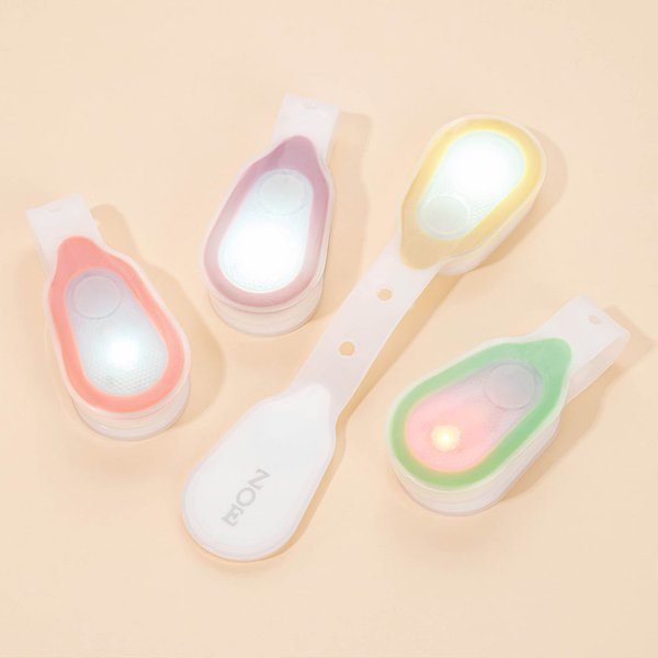 Linterna LED con Clip Magnético Multicolor Personalizada con Nombre Grabado Actividades al Aire Libre Accesorios de Enfermería Regalo para Personal Mé