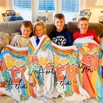 Spersonalizowany koc Rainbow Flowers Cousin Crew Family Miękki koc z imieniem Prezent urodzinowy dla chłopców i dziewczynek