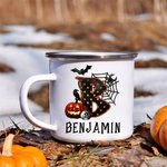 Taza esmaltada personalizada con nombre e inicial en forma de calabaza, murciélago y tela de araña de 11oz.