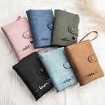Henkilökohtainen nimi Heart Design Tri-Fold PU Nahka Rannekoru lompakko kortinhaltija syntymäpäivälahja naisille