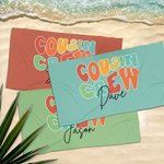 Gepersonaliseerde kleurrijke neef Crew sneldrogende oversized strandhanddoek met naam Summer Travel Essential geschenk voor familie kinderen