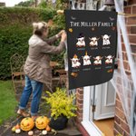 Gepersonaliseerd 1 - 8 Highland Koe Spook Ontwerp Tuinvlag met Naam Halloween Tuindecoratie Cadeau voor Familie