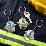 Gepersonaliseerde Acryl Brandweerhelm Sleutelhanger met Rangnummer en Naam Grappig Auto Ornament Verjaardag Bedankje Cadeau voor Brandweerman