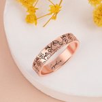 Personalizado delicado anillo de nacimiento de flores con el nombre grabado Cumpleaños Navidad Joyería de regalo para las mujeres