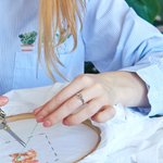 Gepersonaliseerde sierlijke schaar ring met gegraveerde naam kapper sieraden verjaardagscadeau voor kappers naaien liefhebbers
