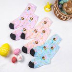 Calcetines personalizados con nombre y elemento de zanahoria y huevo de Pascua para niños