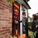 Spersonalizowany Dante Ghost Pattern Banner Okładka na drzwi z imieniem i nazwiskiem Wystrój domu Halloween Party Prezent dla przyjaciela rodziny